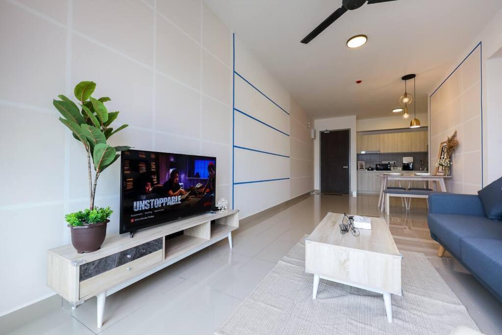 M Vertica Kl Apartment